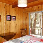 Manzanita Lodge